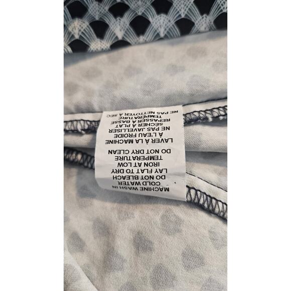 NWT Margaret M Selma Slimming Pencil Skirt Size M Pull On Stretch Front Slit Geo - Picture 6 of 7